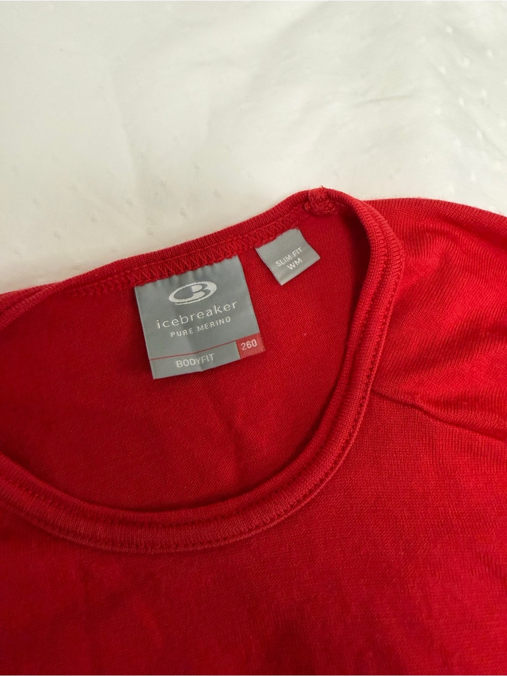 Women’s Icebreaker Red Long-Sleeve Crew Performance Top - Picture 3 of 5